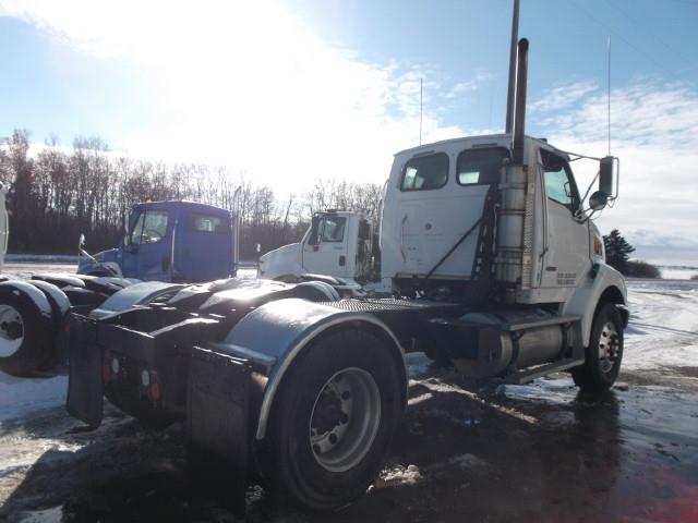 Image #2 (2008 STERLING L8500 S/A 5TH WHEEL TRUCK)